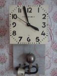 Brille Clock